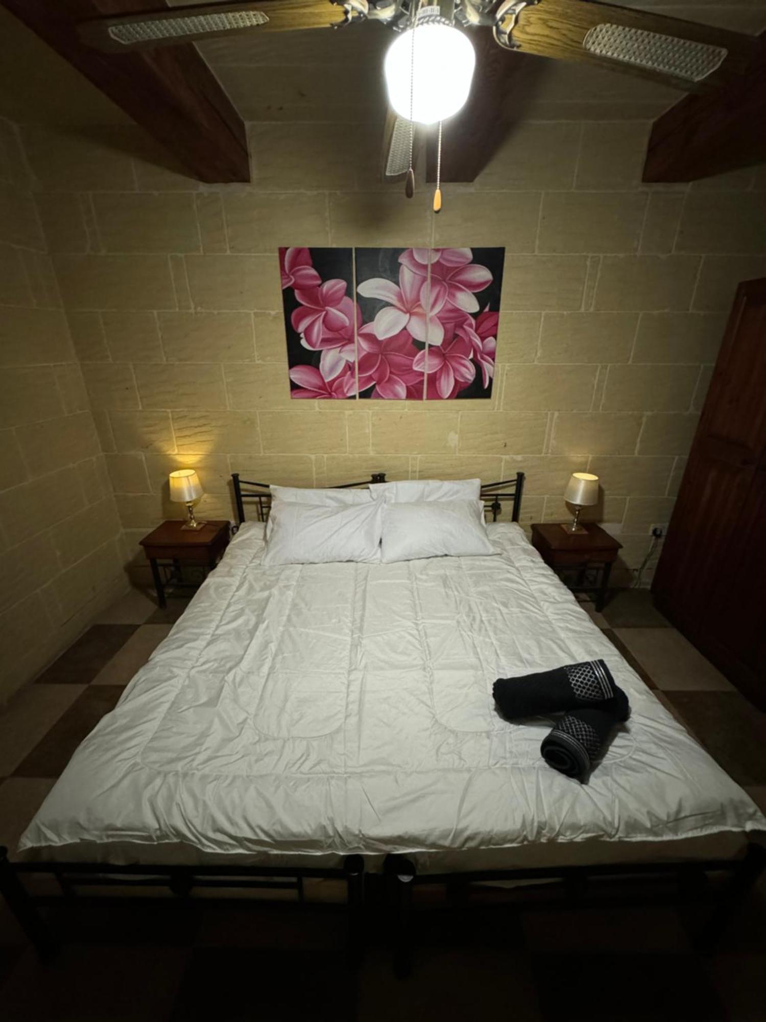 Tal-Bir Farmhouse Hotel Nadur Eksteriør billede