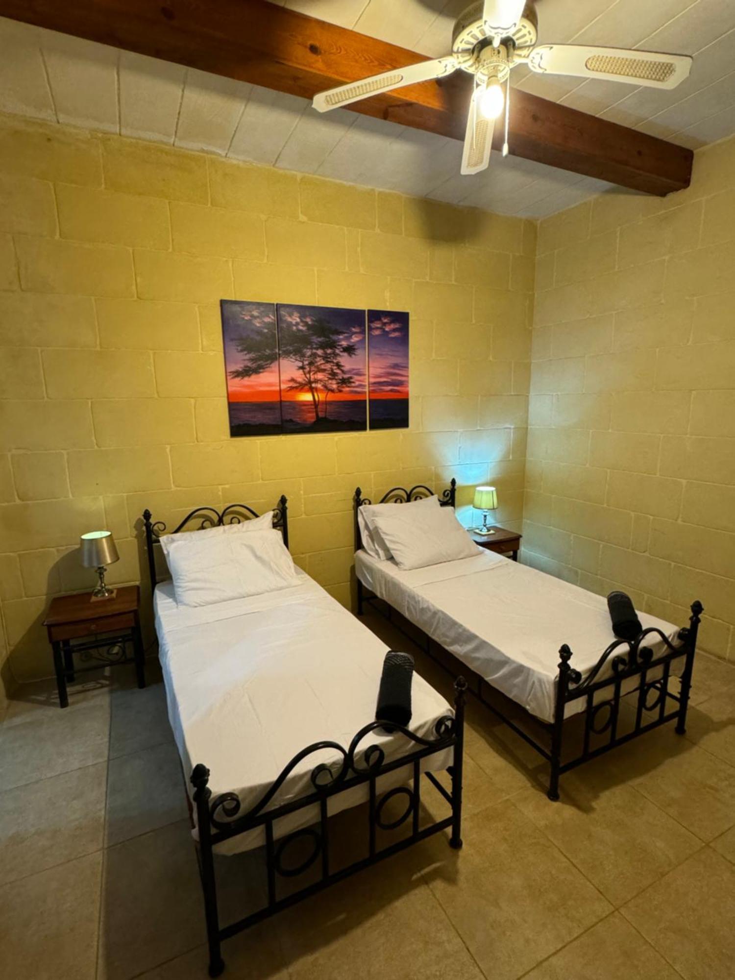 Tal-Bir Farmhouse Hotel Nadur Eksteriør billede